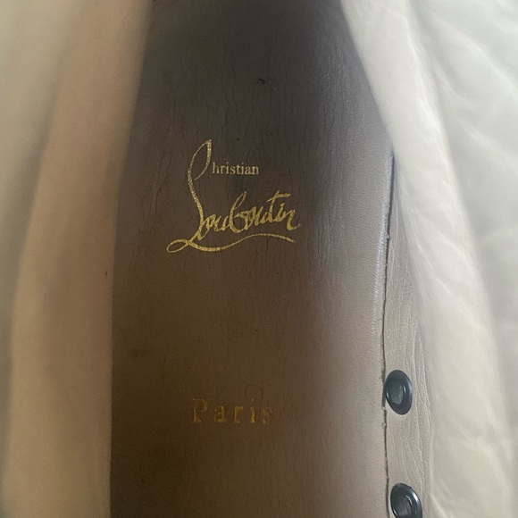 Shoes - Picture 5 of 6